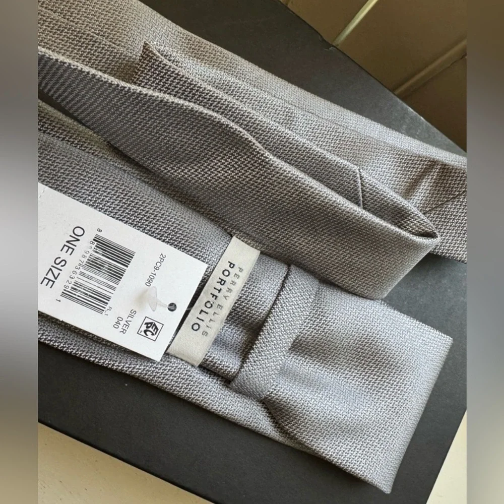 Perry Ellis💙 NWT Bundle THREE TIES 💙